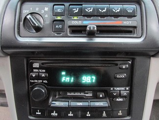 1999 Nissan Altima SE Gardena, California 6