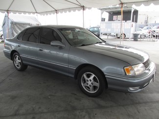 1999 Toyota Avalon XLS Gardena, California 3