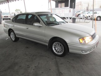 1999 Toyota Avalon XLS Gardena, California 3
