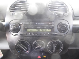 1999 Volkswagen New Beetle GL Gardena, California 6