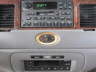2001 Lincoln Town Car Cartier Gardena, California 6