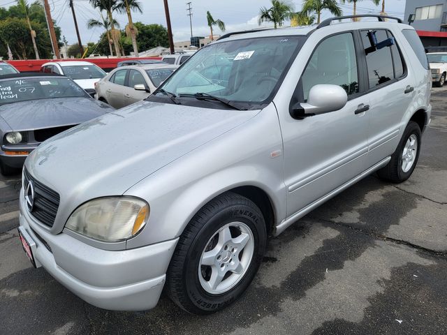 2001 Mercedes-Benz ML320