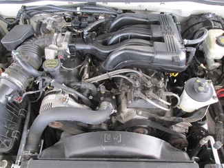 2005 Ford Explorer XLT Gardena, California 14