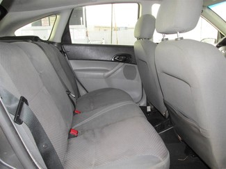 2005 Ford Focus SE Gardena, California 12