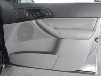 2005 Ford Focus SE Gardena, California 13