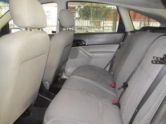 2005 Ford Focus SE Gardena, California 10