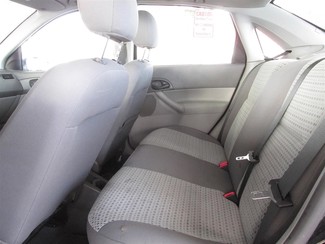 2005 Ford Focus SES Gardena, California 10