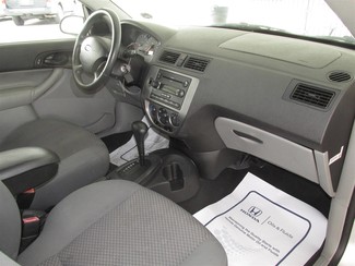 2005 Ford Focus SES Gardena, California 8