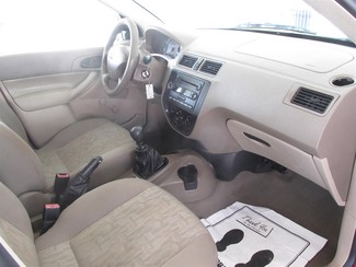 2005 Ford Focus SE Gardena, California 12