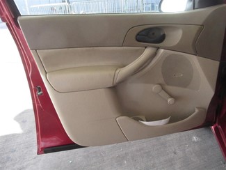 2005 Ford Focus SE Gardena, California 7