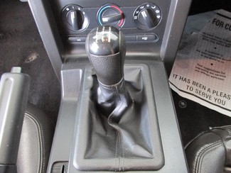 2005 Ford Mustang Deluxe Gardena, California 7