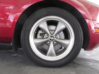 2005 Ford Mustang Deluxe Gardena, California 13