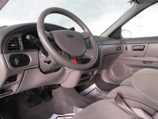 2005 Ford Taurus SE Gardena, California 4