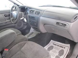 2005 Ford Taurus SE Gardena, California 7