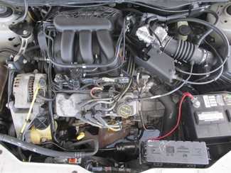 2005 Ford Taurus SE Gardena, California 14