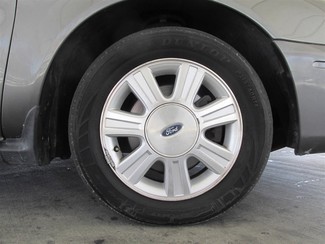 2005 Ford Taurus SEL Gardena, California 13
