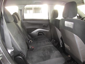 2007 Mitsubishi Outlander ES Gardena, California 12