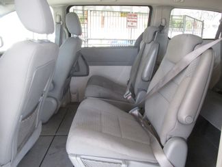 2009 Chrysler Town & Country LX Gardena, California 8