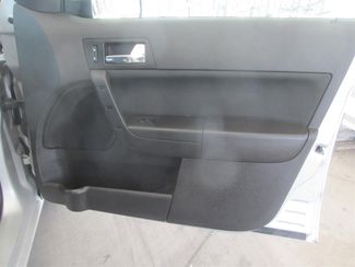 2009 Ford Focus SES Gardena, California 12