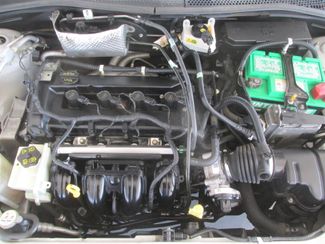 2009 Ford Focus SES Gardena, California 14