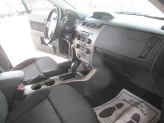 2009 Ford Focus SE Gardena, California 8