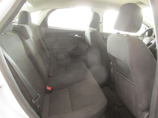 2016 Ford Focus SE Gardena, California 12