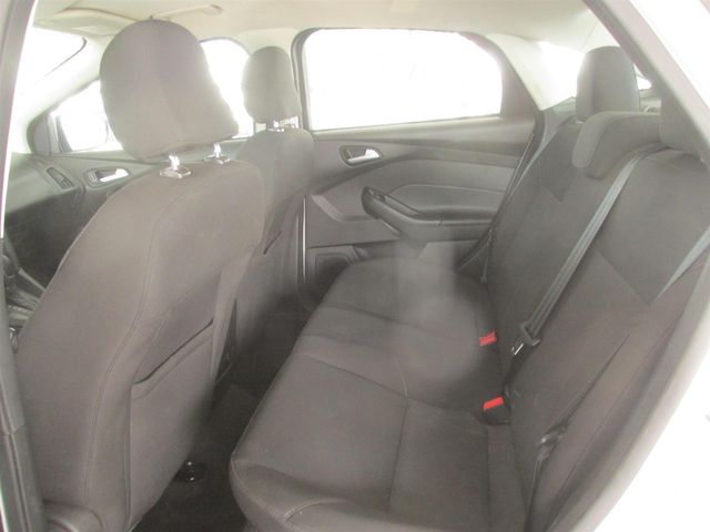 2016 Ford Focus SE Gardena, California 10