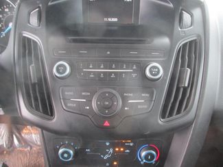 2017 Ford Focus SE Gardena, California 6